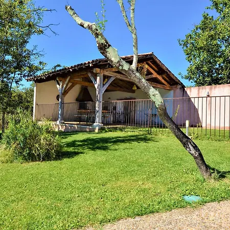 2 Bedroom Stunning Home In Mejannes Le Clap Exterior photo