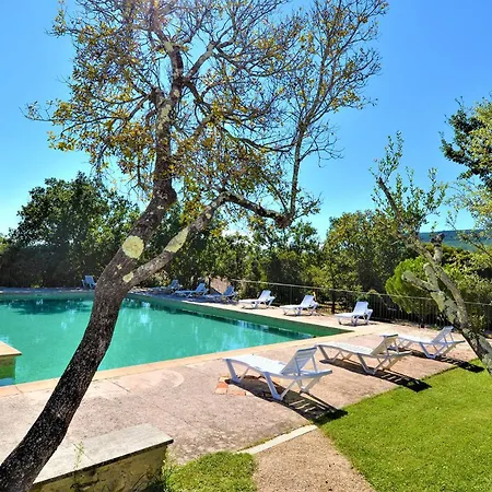 2 Bedroom Stunning Home In Mejannes Le Clap Exterior photo