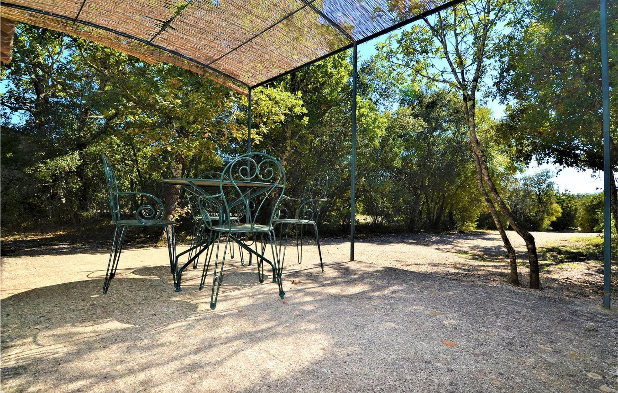 Holiday home 2 Bedroom Stunning In Le Clap *